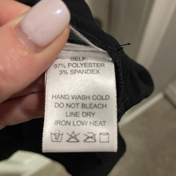 ee:some top on Black! Loose fit. Size down - Picture 4 of 5